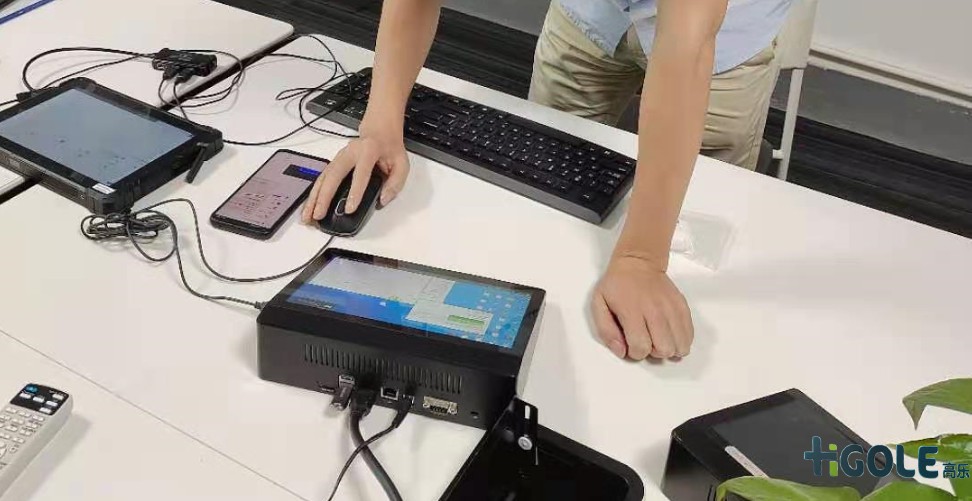 工業一體機顯示器